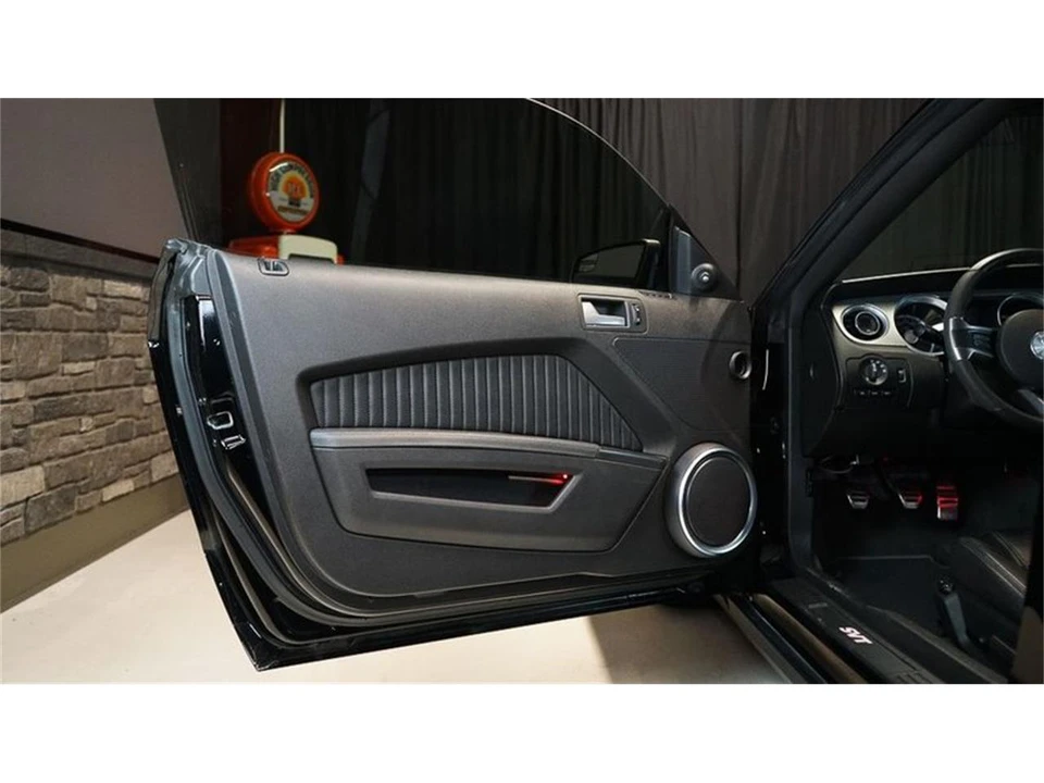 2011 Shelby GT500 - Image 13 of 31