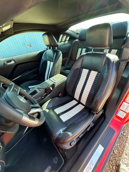 2011 Shelby GT500 - Image 10 of 17