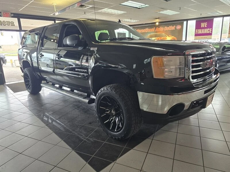 2011 GMC Sierra 3rd Gen - Image 3 of 4