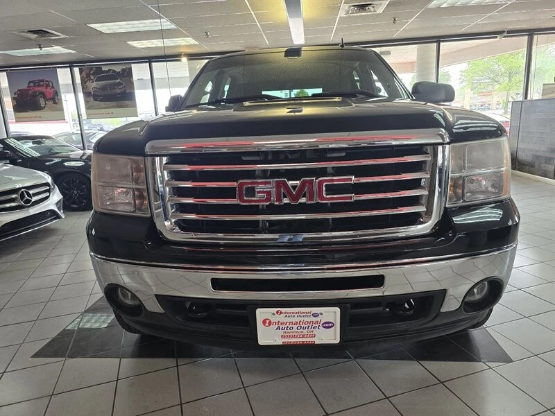2011 GMC Sierra 3rd Gen - Image 2 of 4