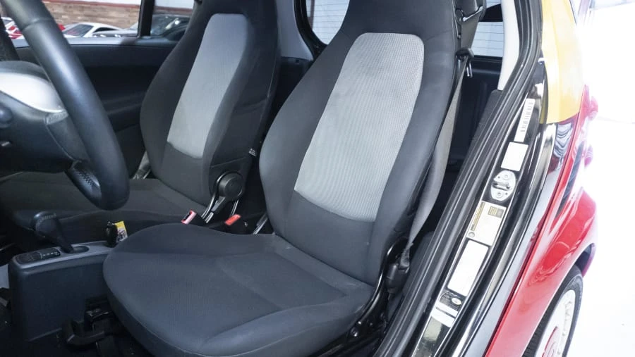 2011 Smart Fortwo 2nd Gen - Image 7 of 10