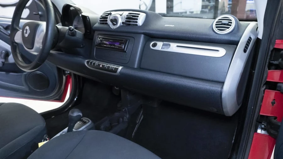 2011 Smart Fortwo 2nd Gen - Image 4 of 10