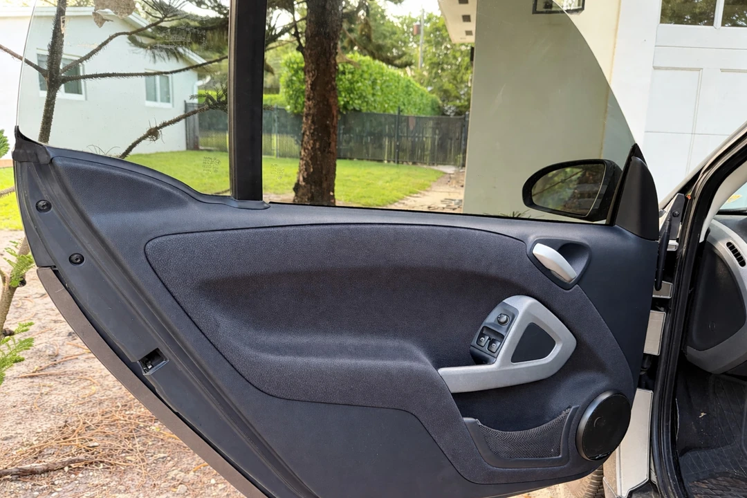 2011 Smart Fortwo 2nd Gen - Image 6 of 16