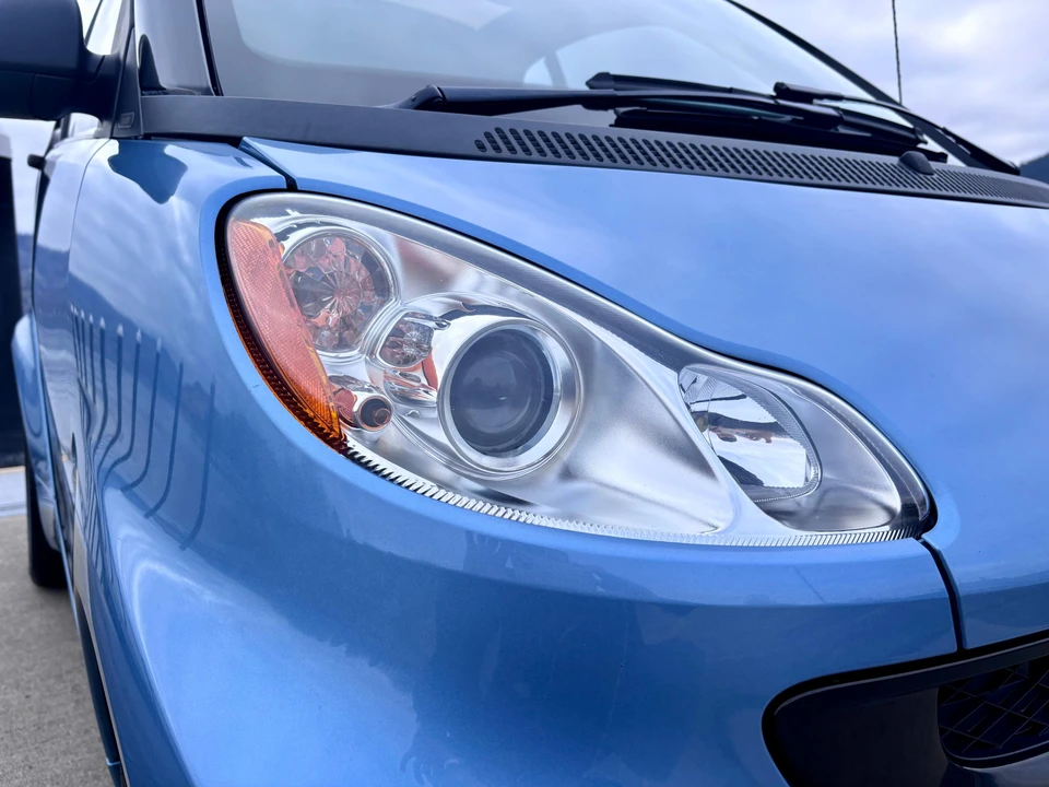 2011 Smart Fortwo 2nd Gen - Image 9 of 31