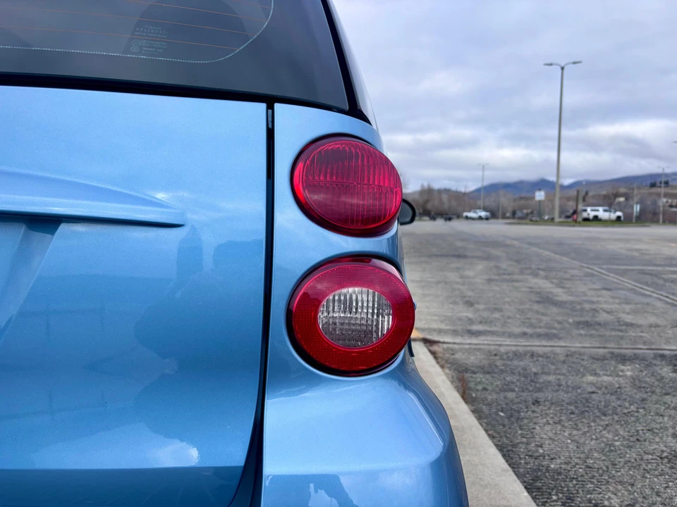 2011 Smart Fortwo 2nd Gen - Image 14 of 31