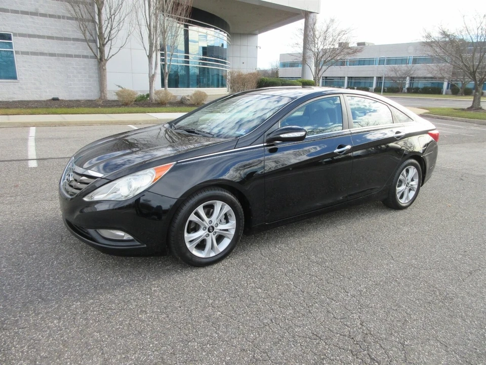 2011 Hyundai Sonata - Image 5 of 21