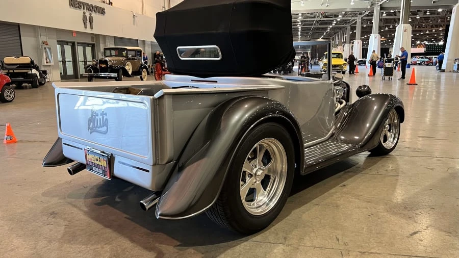 2011 Stutz - Image 4 of 8