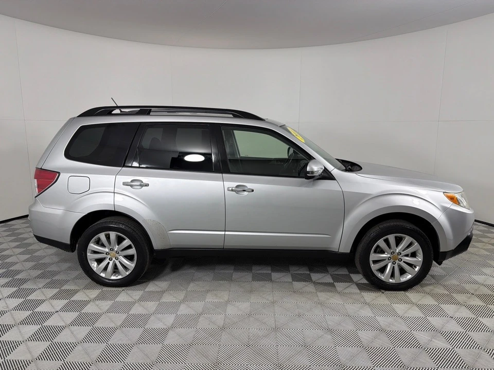 2011 Subaru Forester 3rd Gen - Image 4 of 12
