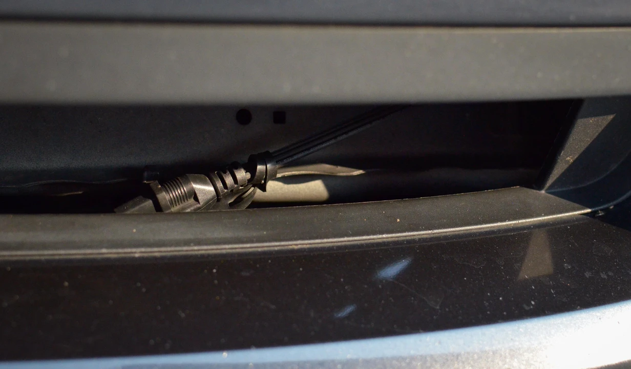2011 Subaru Impreza WRX STi 3rd Gen - Image 20 of 31