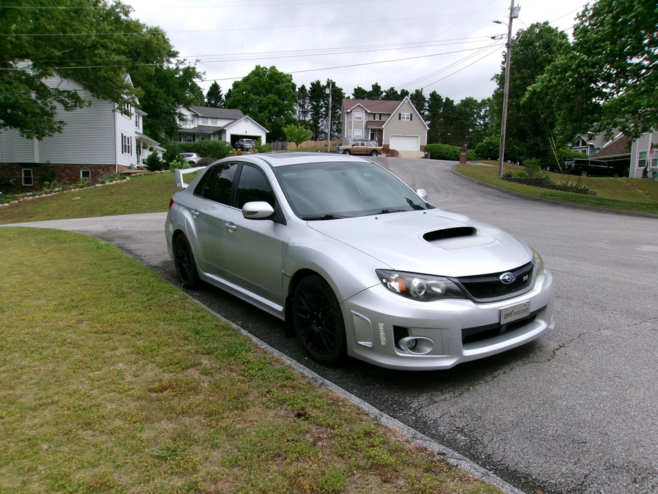 2011 Subaru Impreza WRX STi 3rd Gen - Image 13 of 31
