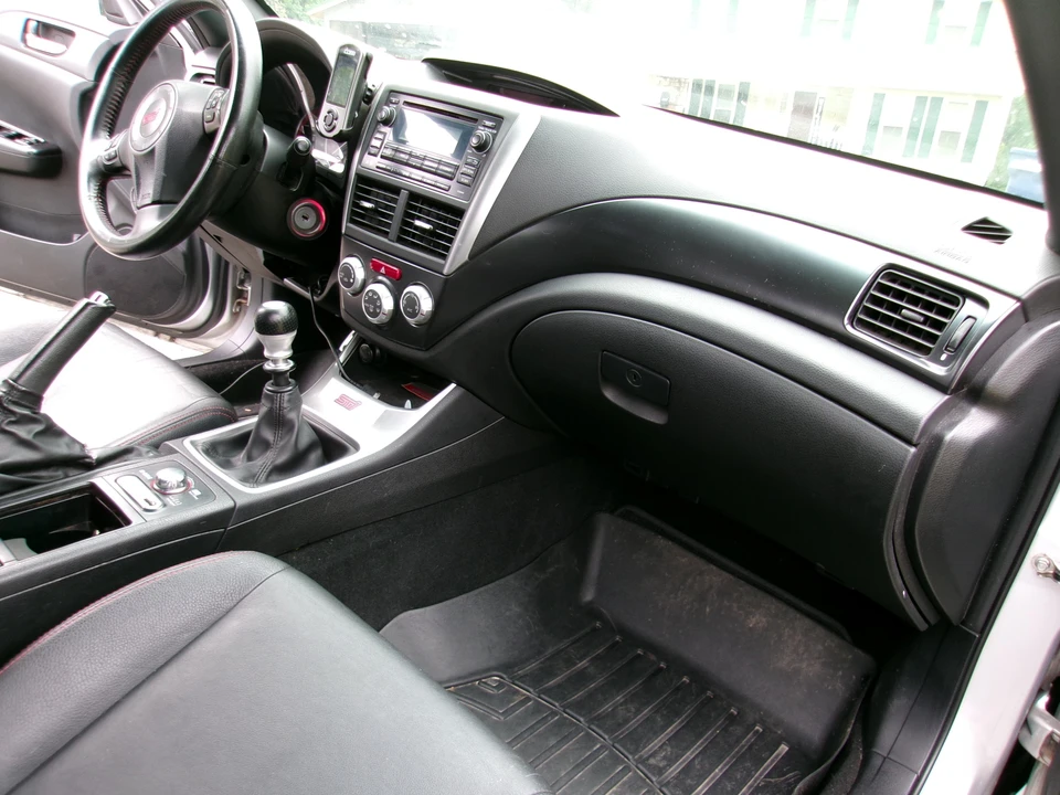 2011 Subaru Impreza WRX STi 3rd Gen - Image 29 of 31