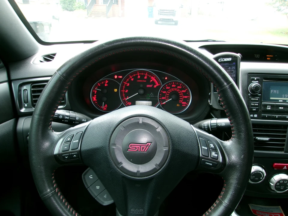 2011 Subaru Impreza WRX STi 3rd Gen - Image 27 of 31