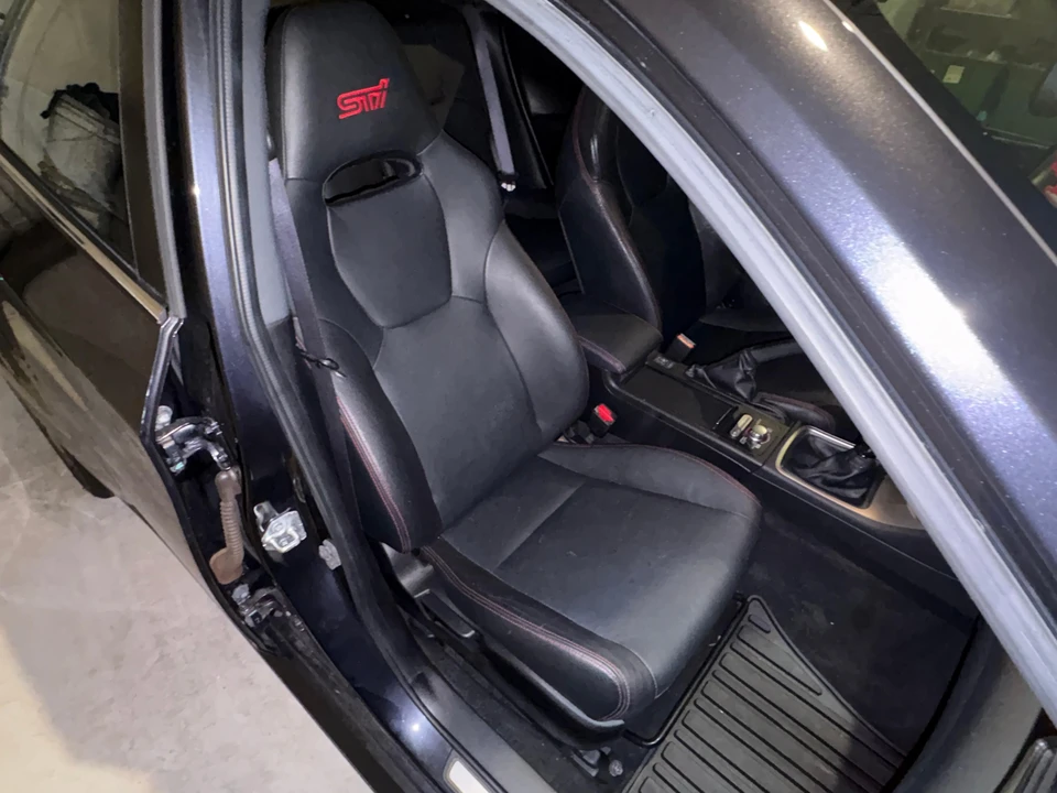 2011 Subaru Impreza WRX STi 3rd Gen - Image 26 of 31