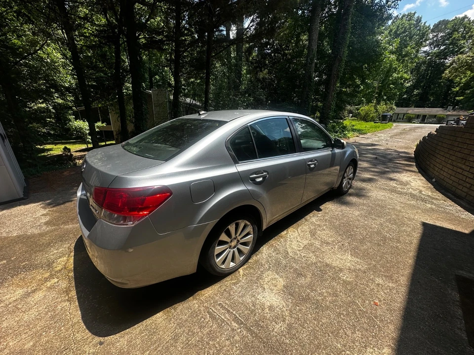 2011 Subaru Legacy 5th Gen - Image 10 of 12