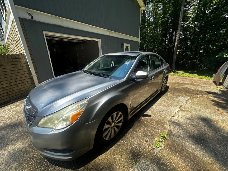 2011 Subaru Legacy 5th Gen - Image 8 of 12
