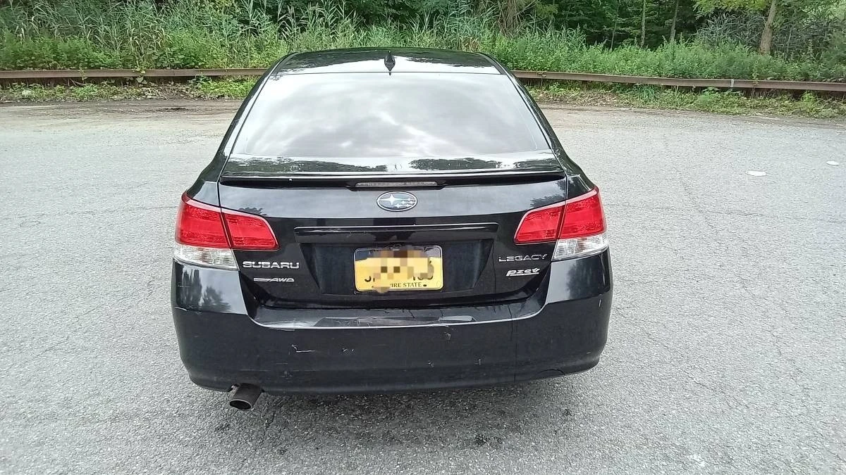 2011 Subaru Legacy 5th Gen - Image 4 of 9