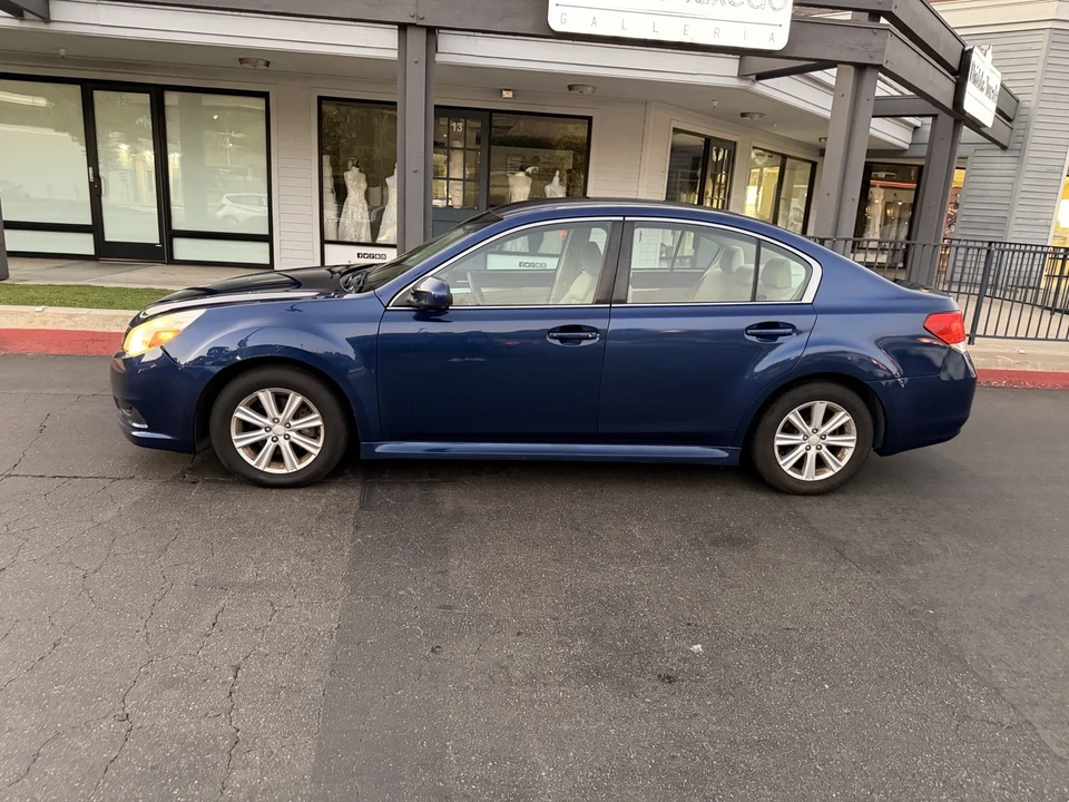 2011 Subaru Legacy 5th Gen - Image 2 of 7