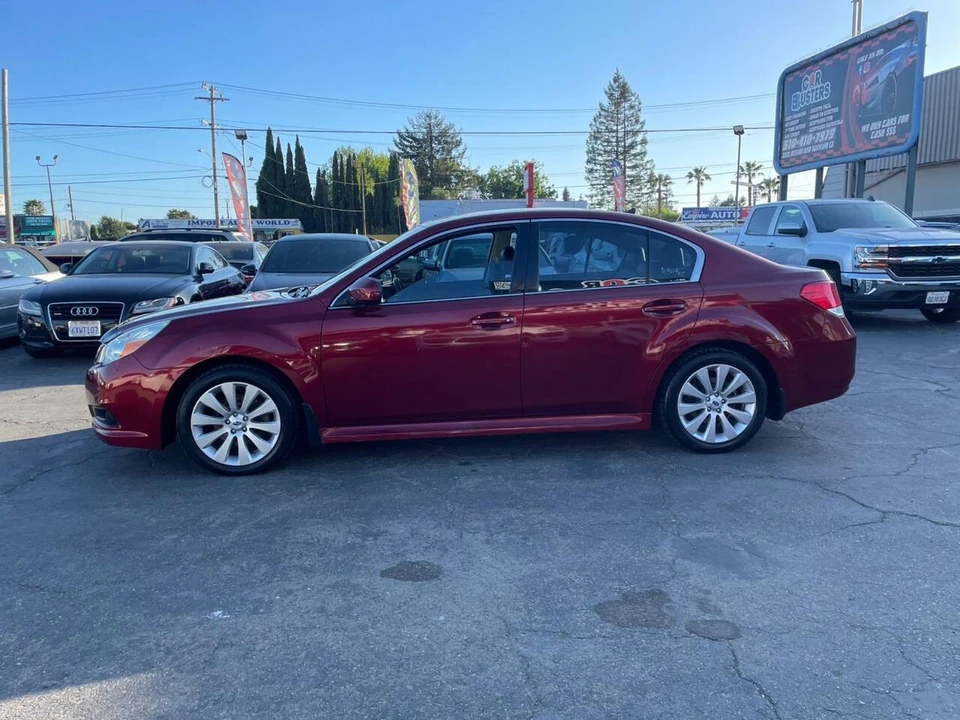 2011 Subaru Legacy 5th Gen - Image 3 of 17