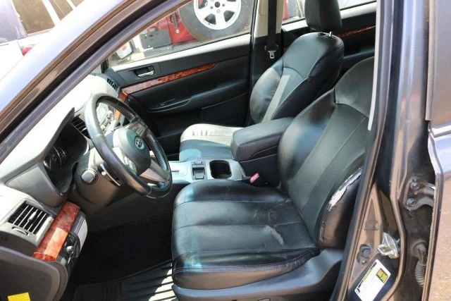 2011 Subaru Legacy 5th Gen - Image 8 of 13