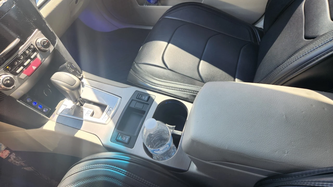 2011 Subaru Legacy 5th Gen - Image 18 of 31