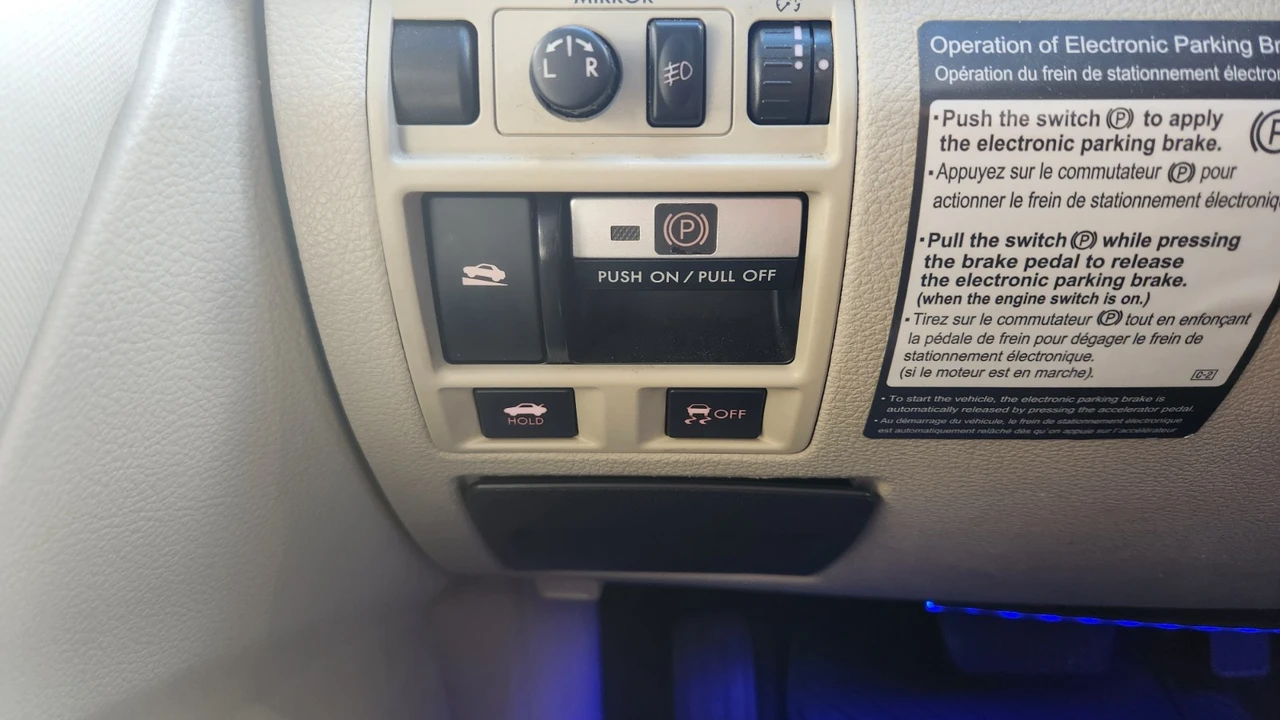 2011 Subaru Legacy 5th Gen - Image 16 of 31