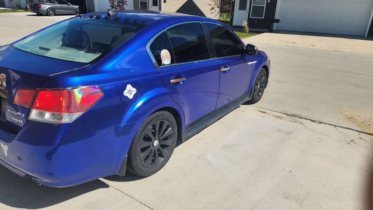 2011 Subaru Legacy 5th Gen - Image 11 of 31