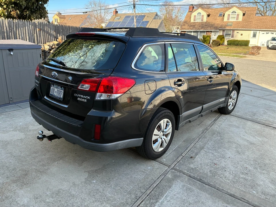 2011 Subaru Outback 4th Gen - Image 8 of 20