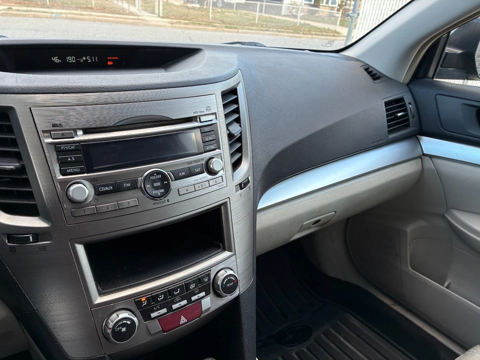 2011 Subaru Outback 4th Gen - Image 17 of 20