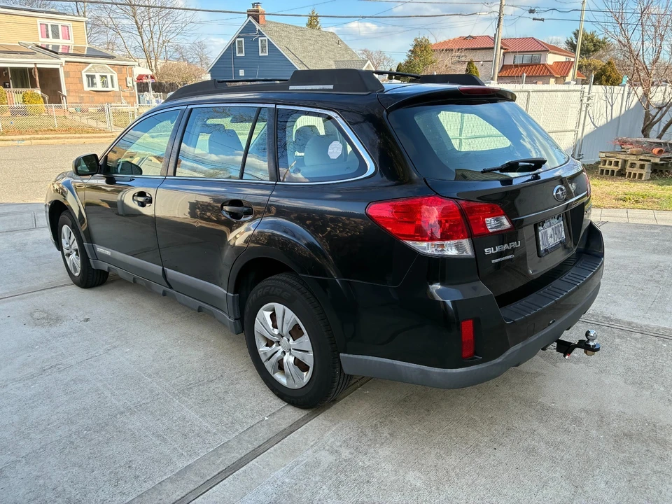 2011 Subaru Outback 4th Gen - Image 5 of 20
