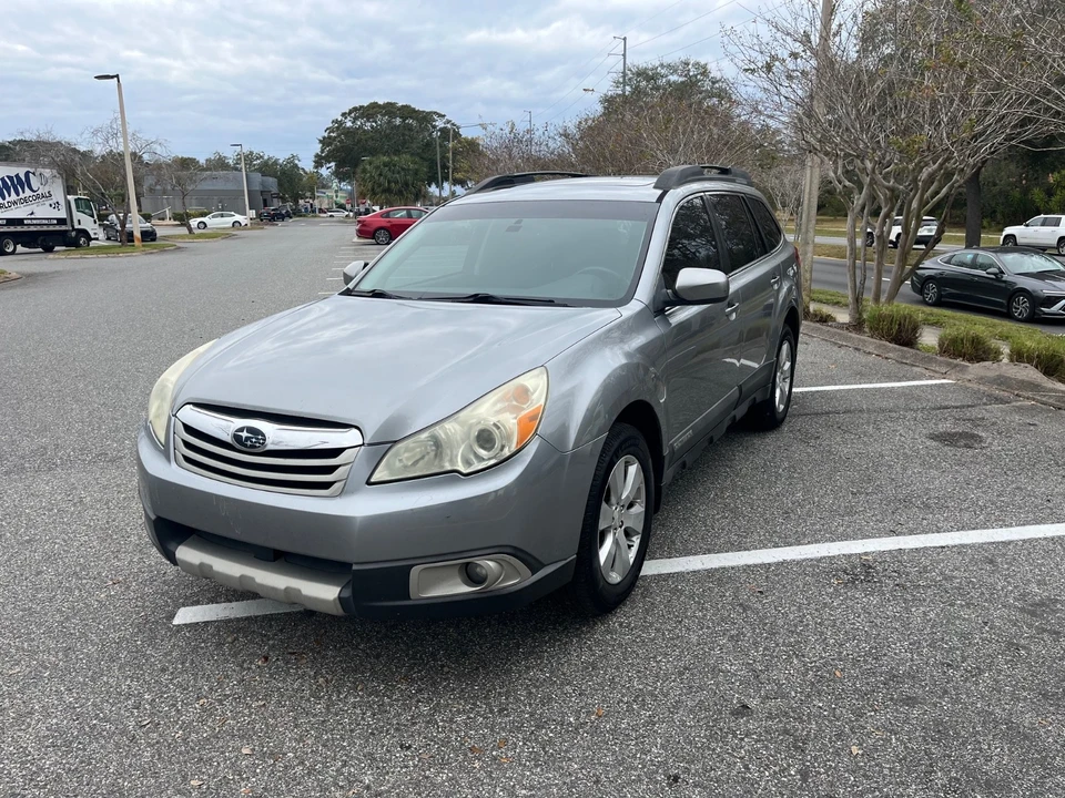 2011 Subaru Outback 4th Gen - Image 2 of 7