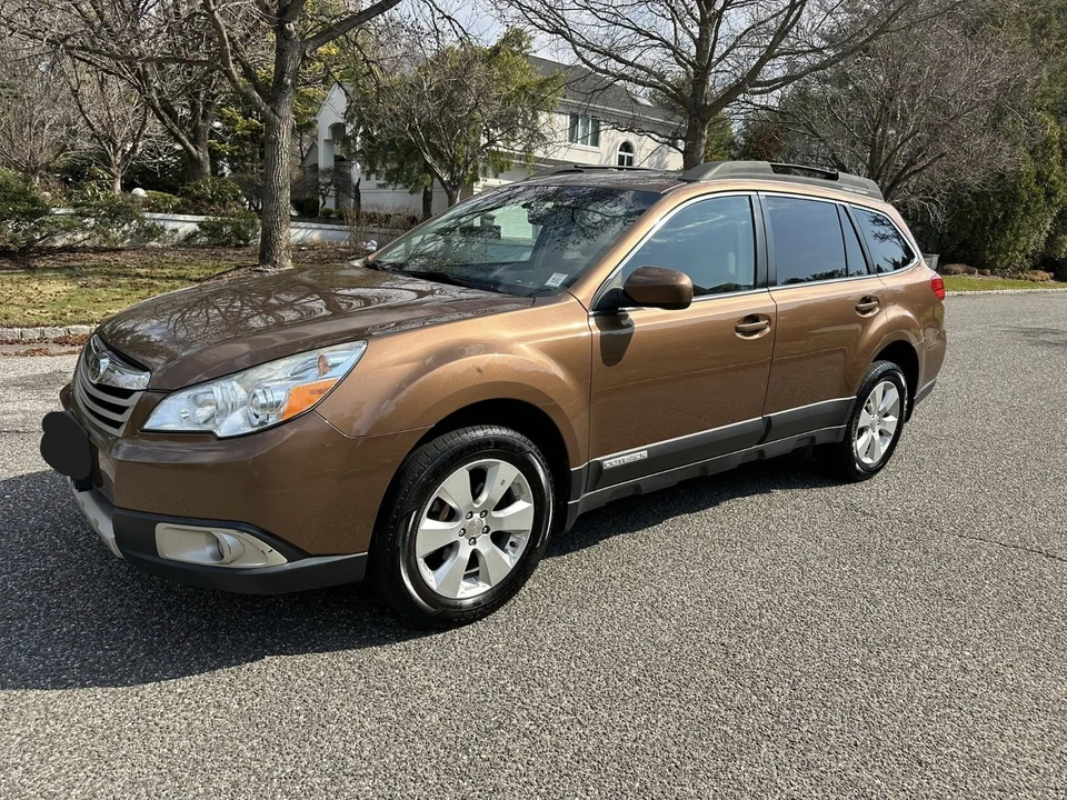 2011 Subaru Outback 4th Gen - Image 9 of 20
