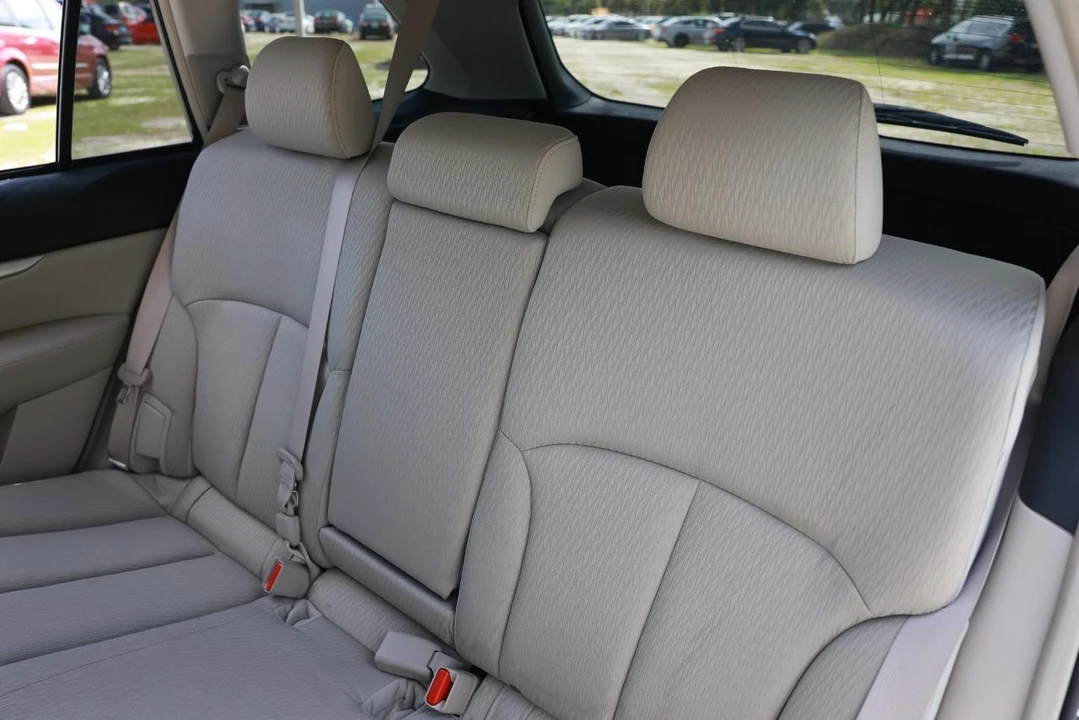 2011 Subaru Outback 4th Gen - Image 10 of 21
