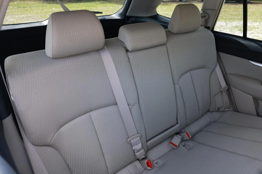 2011 Subaru Outback 4th Gen - Image 14 of 21