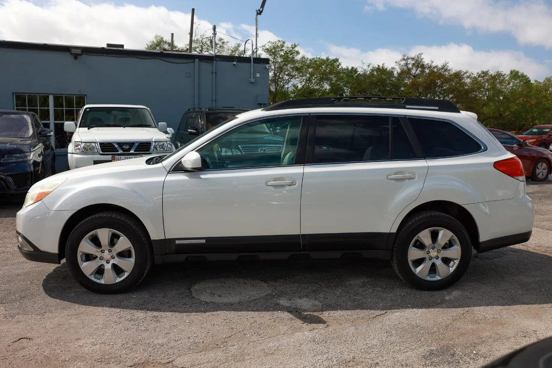 2011 Subaru Outback 4th Gen - Image 3 of 21