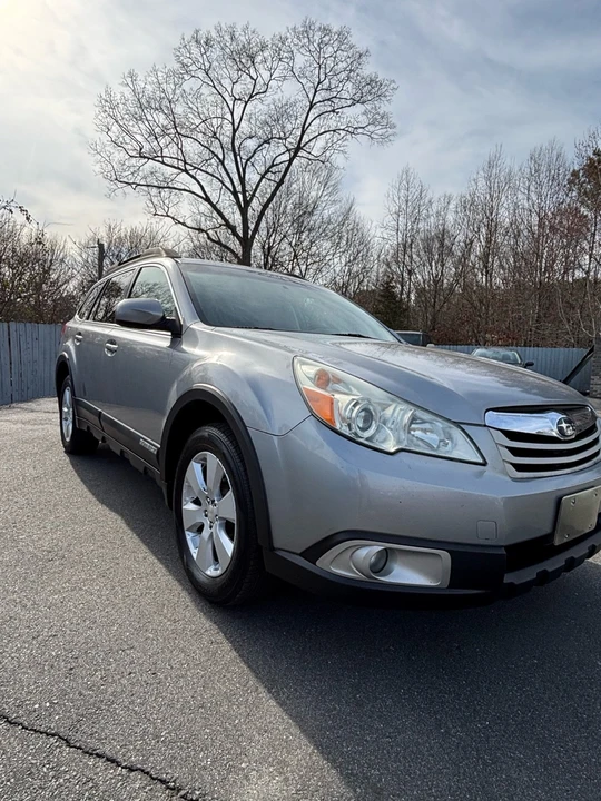 2011 Subaru Outback 4th Gen - Image 6 of 14