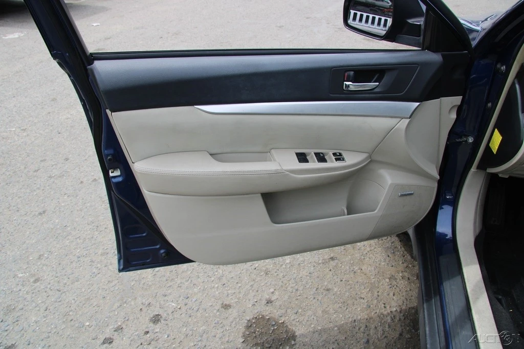 2011 Subaru Outback 4th Gen - Image 14 of 21