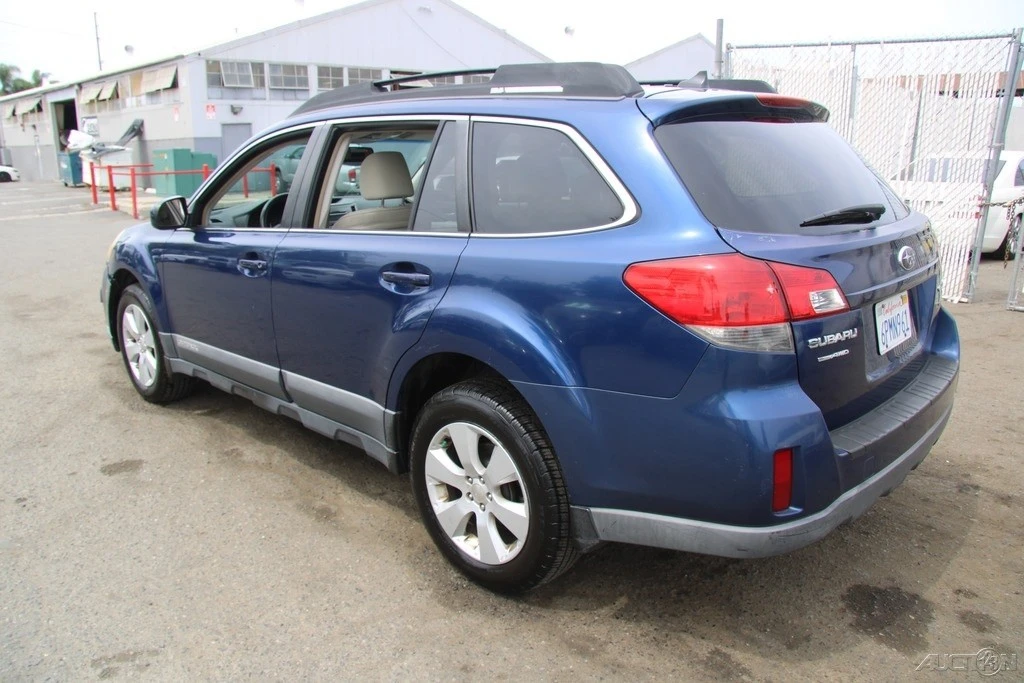2011 Subaru Outback 4th Gen - Image 5 of 21