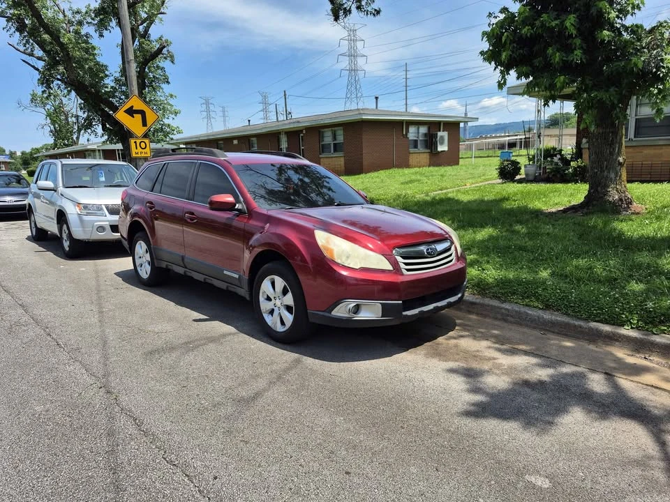 2011 Subaru Outback 4th Gen - Image 2 of 10