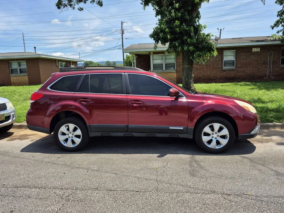 2011 Subaru Outback 4th Gen - Image 3 of 10