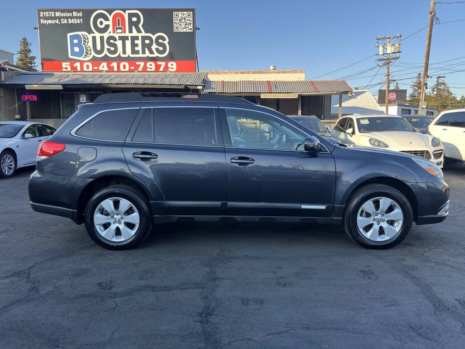 2011 Subaru Outback 4th Gen - Image 6 of 17