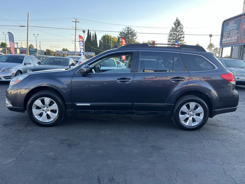 2011 Subaru Outback 4th Gen - Image 3 of 17