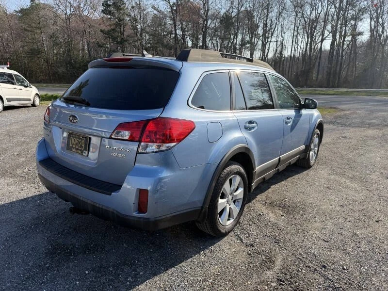 2011 Subaru Outback 4th Gen - Image 11 of 20