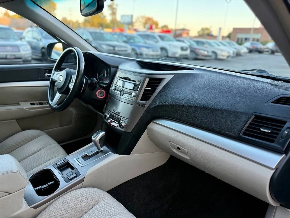 2011 Subaru Outback 4th Gen - Image 15 of 19