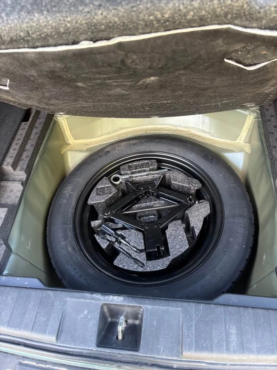 2011 Subaru Outback 4th Gen - Image 14 of 21