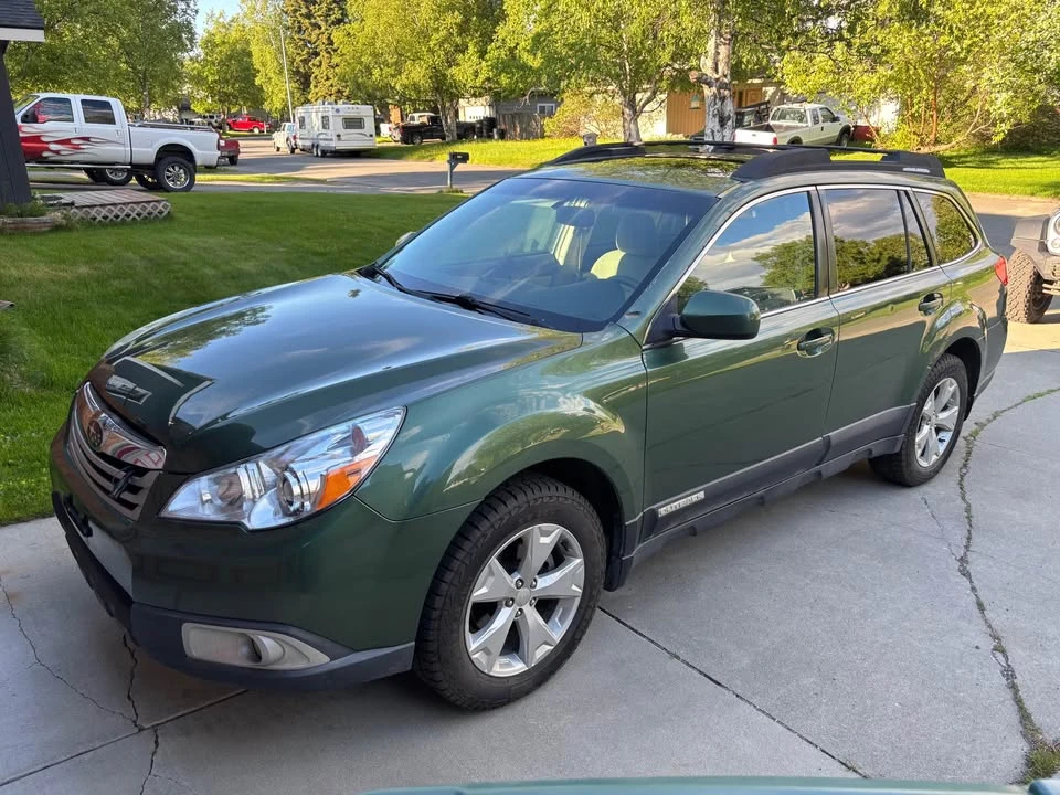2011 Subaru Outback 4th Gen - Image 2 of 21