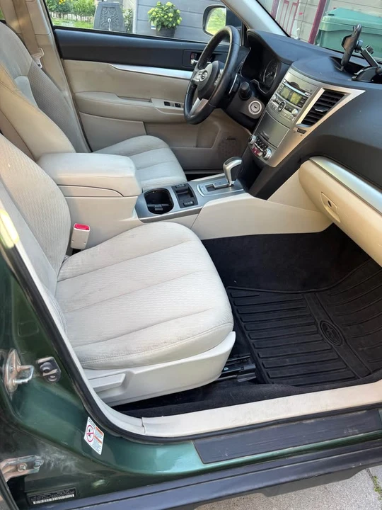 2011 Subaru Outback 4th Gen - Image 15 of 21