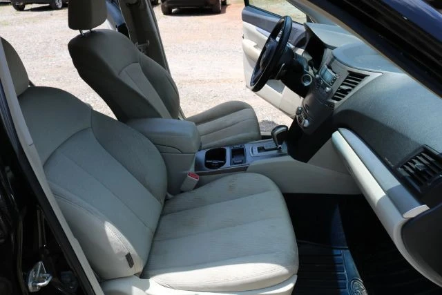 2011 Subaru Outback 4th Gen - Image 15 of 16