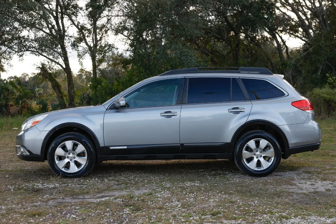 2011 Subaru Outback 4th Gen - Image 3 of 12