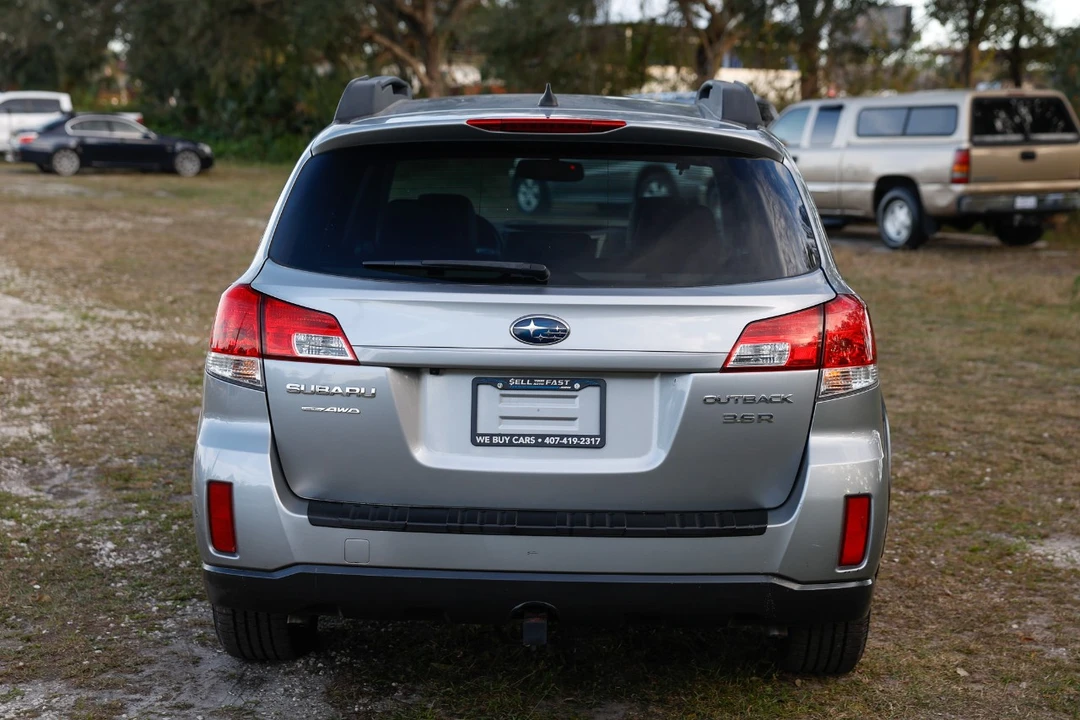 2011 Subaru Outback 4th Gen - Image 9 of 12