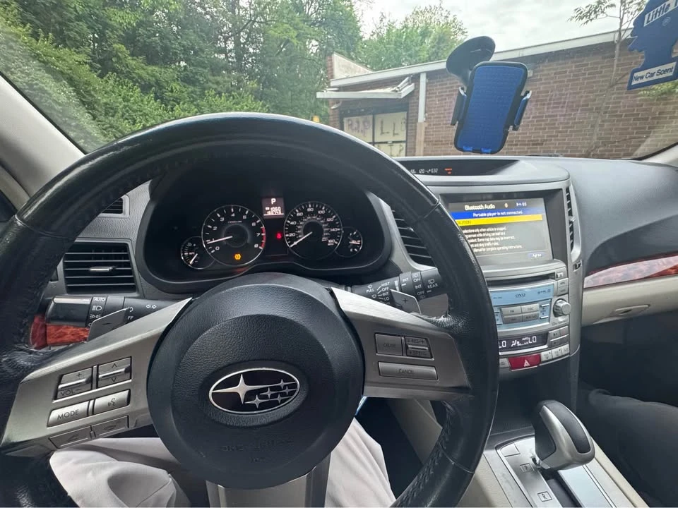 2011 Subaru Outback 4th Gen - Image 11 of 12